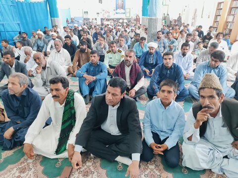 تصاویر/ اقامه نماز جمعه شهر ریگان