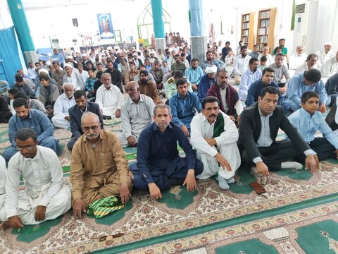 تصاویر/ اقامه نماز جمعه شهر ریگان