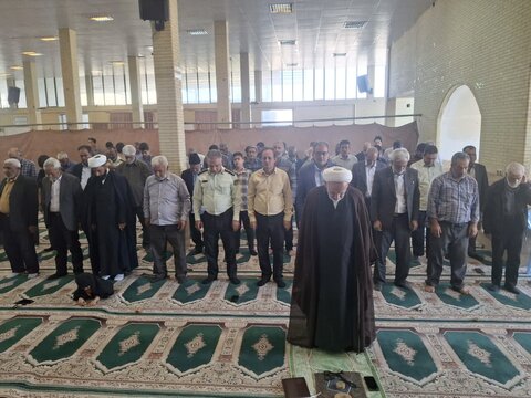 تصاویر/ اقامه نماز جمعه شهر بلورد