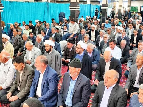 تصاویر/ اقامه نماز جمعه چهاربرج