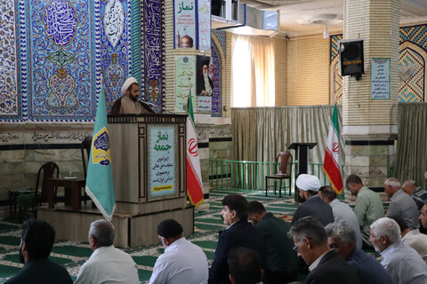 تصاویر/ اقامه نماز جمعه شهر زیدآباد