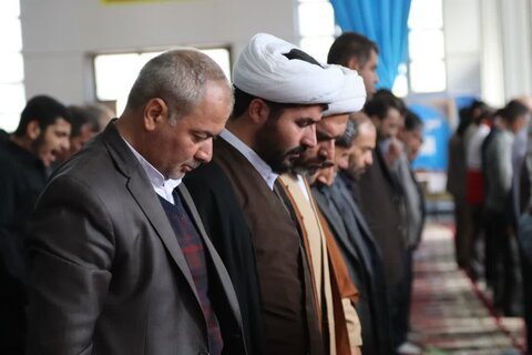تصاویر/ اقامه نماز جمعه شهرستان شاهین دژ
