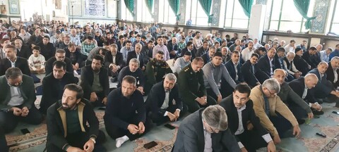 تصاویر/ اقامه نماز جمعه شهر میانه