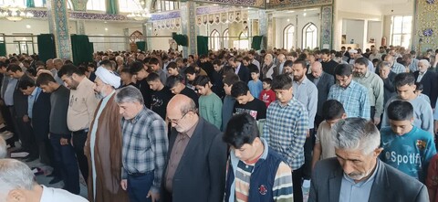 تصاویر/ اقامه نماز جمعه شهر میانه