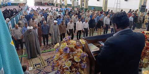 تصاویر/ اقامه نماز جمعه شهر زنگی آباد