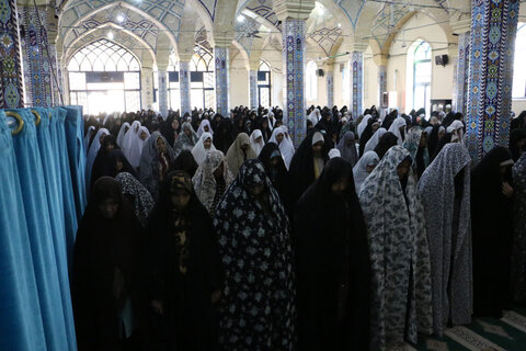 تصاویر/ اقامه نماز جمعه شهر ماهان