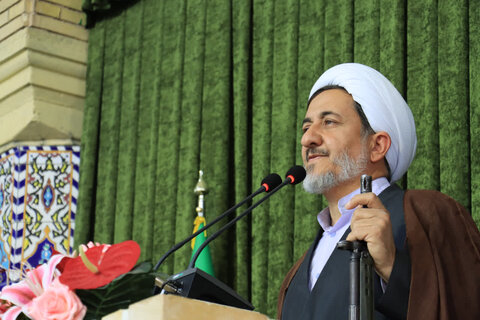 تصاویر/ اقامه نماز جمعه شهر ماهان