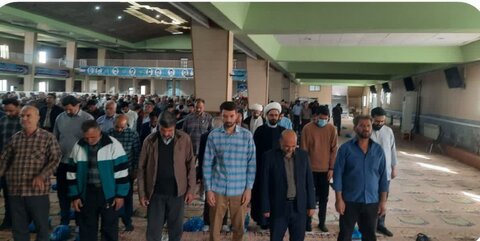 تصاویر/اقامه نماز عبادی _سیاسی جمعه در خمین