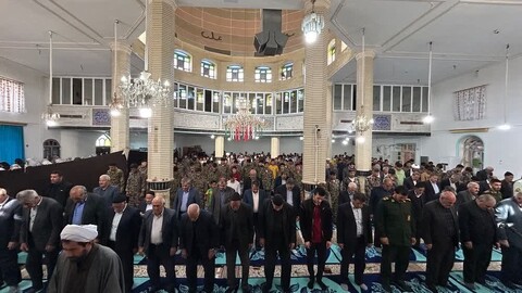 تصاویر/ اقامه نماز جمعه شهر لیلان