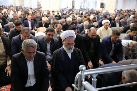 تصاویر/ حضور آیت الله اعرافی در نماز جمعه اردبیل با امامت