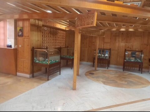 تصاویر/حضور طلاب جدیدالورود مدرسه علمیه کوثر زرندیه در حرم حضرت عبدالعظیم حسنی