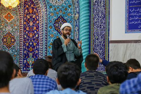 تصاویر/ ابتکارات جالب قرآنی حوزویان در مسجد ولیعصر (عج)