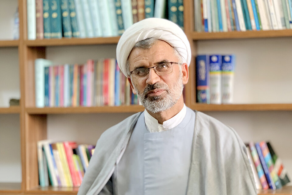 علم نافع، کلید رفع مشکلات جامعه و نزدیک شدن به خداست