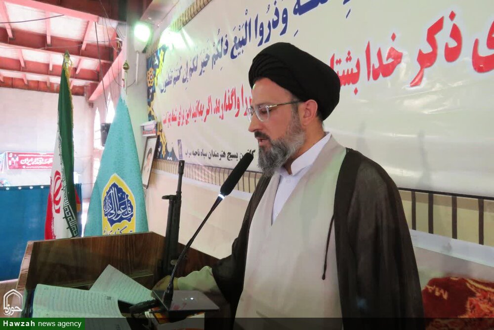 ملتی که شهدا را فراموش کند، عزت خود را از دست داده است