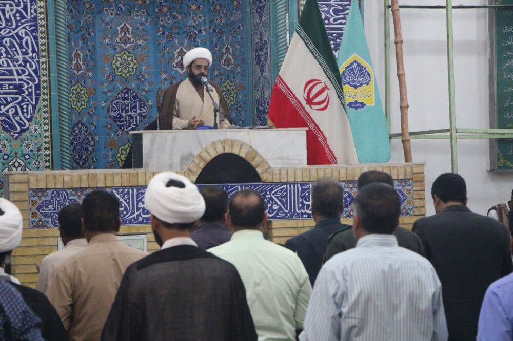 ایستادگی حضرت زهرا(س) درس دفاع از ولایت است