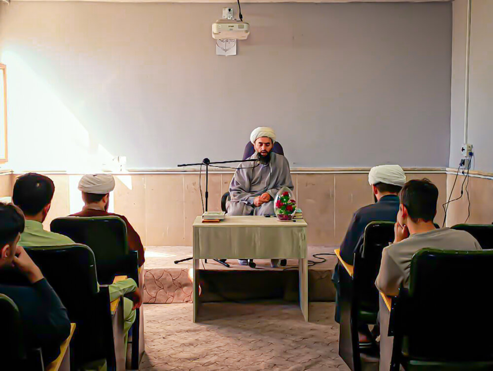 حفظ قرآن زمینه‌ساز تهذیب نفس و تقویت بنیه علمی طلاب است