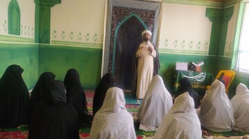 اجرای طرح بصیرت‌افزایی و اقامه نماز جماعت در مدارس لنگرود