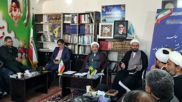 مسجد باید زمینه‌ساز حضور مردم باشد