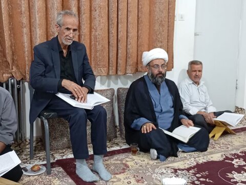 تصاویر/ برگزاری محفل انس با قرآن کریم در بیت امام جمعه خاتم