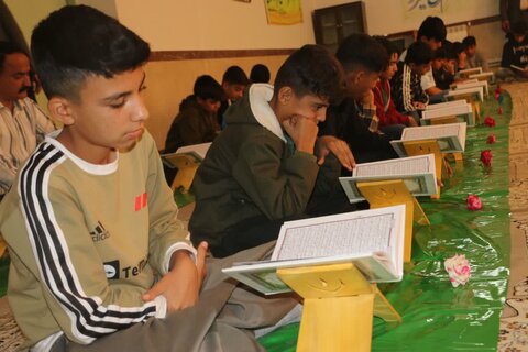 تصاویر/ برگزاری محفل انس با قرآن ویژه هفته دانش‌آموز در مدرسه آزادگان کامیاران