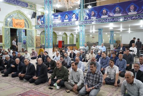 تصاویر/اقامه نماز مغرب و عشاء به امامت نماینده ولی‌فقیه در لرستان در مسجد امام حسن عسکری(ع)خرم آباد