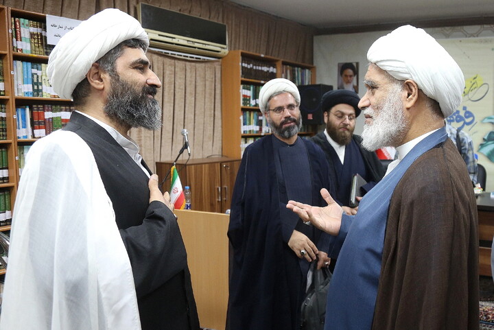 تصاویر/ مراسم رونمایی از کتاب «فقه خبر»