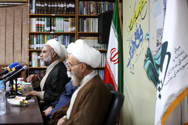 تصاویر/ مراسم رونمایی از کتاب «فقه خبر»