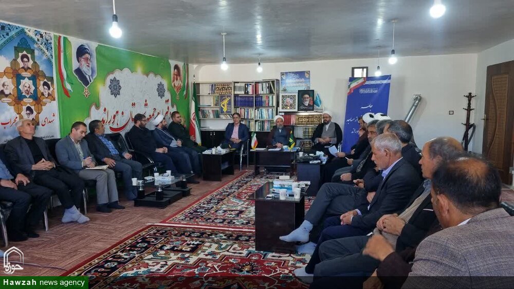 مسجد باید زمینه‌ساز حضور مردم باشد