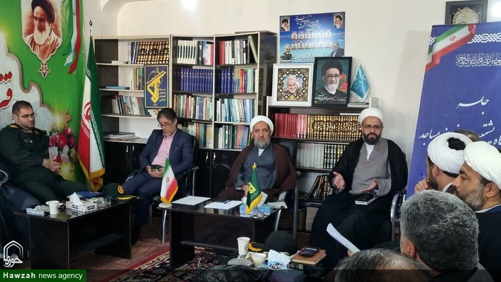 مسجد باید زمینه‌ساز حضور مردم باشد