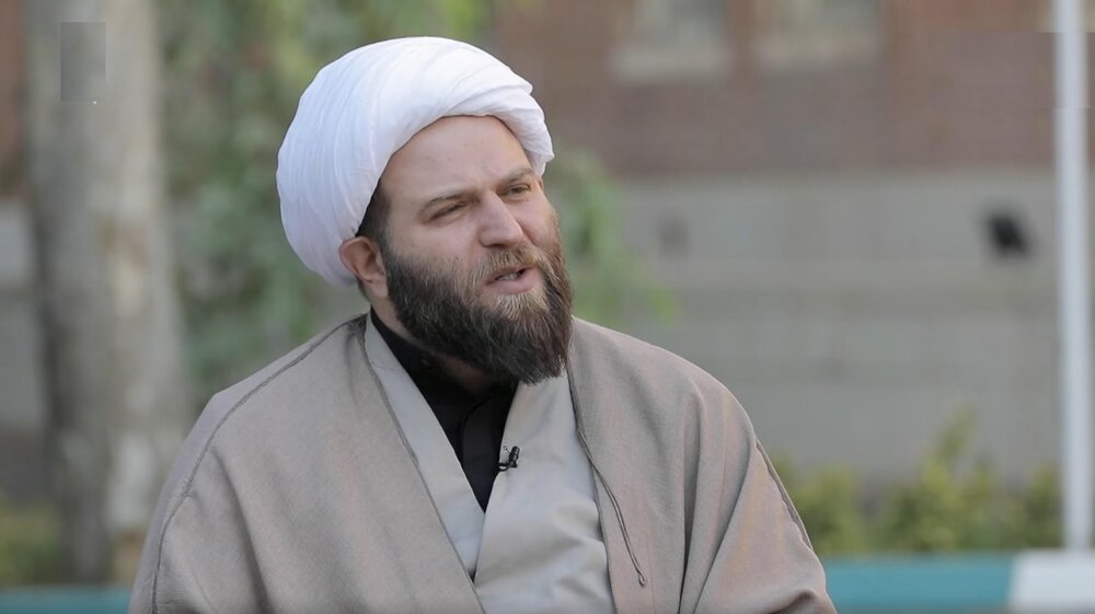 اراده الهی ایستادگی در برابر زورگویان است