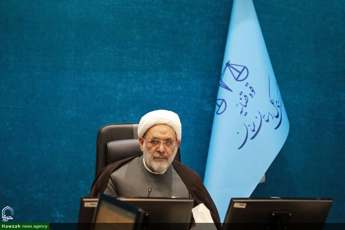 ملت ایران با وحدت و ایمان راسخ در برابر زورگویی‌های استکبار جهانی ایستاده است