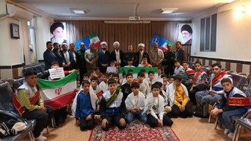 تصاویر/ دیدار فرماندهان واحدهای بسیج دانش‌آموزی با امام‌جمعه شهرستان اهر