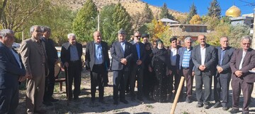 کلنگ‌زنی درمانگاه خیریه امامزاده مختار یاسوج با حضور معاون رئیس‌جمهور