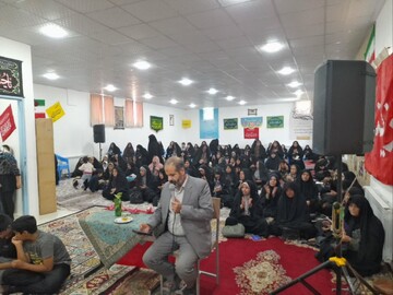 تصاویر/ فعالیت‌های مدرسه علمیه فاطمیه(س) بردسیر به مناسبت ایام ولادت حضرت(س)