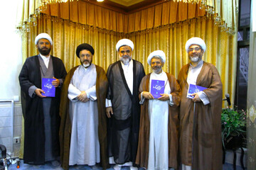 نگاه مثبت به دسترنج تحقیقاتی یک طلبه، نگاه از روی بصیرت است