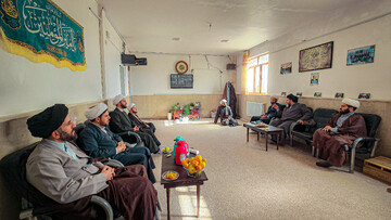 بازدید قائم‌مقام حوزه علمیه همدان از مدرسه علمیه امیرالمؤمنین(ع) شهرستان قروه درگزین+تصاویر