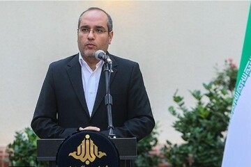 جایزه البرز الگویی برای وقف علمی و تجلیل از استعدادهای برتر ایران است