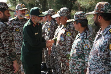 بازدید سردار وحیدی از منطقه پدافند هوایی شمال‌غرب 