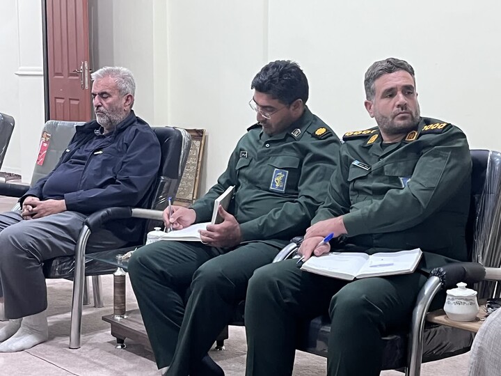 تصاویر/ نشست هماهنگی یوم‌الله ۱۳ آبان و برنامه‌ های ایام فاطمیه در شهرستان هادیشهر