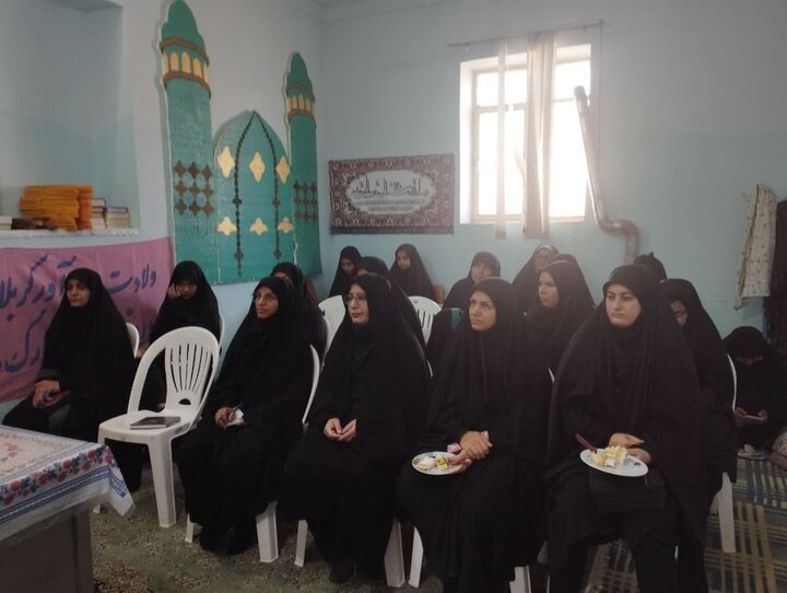 تصاویر/ فعالیت‌های مدرسه علمیه فاطمیه(س) بردسیر به مناسبت ایام ولادت حضرت(س)