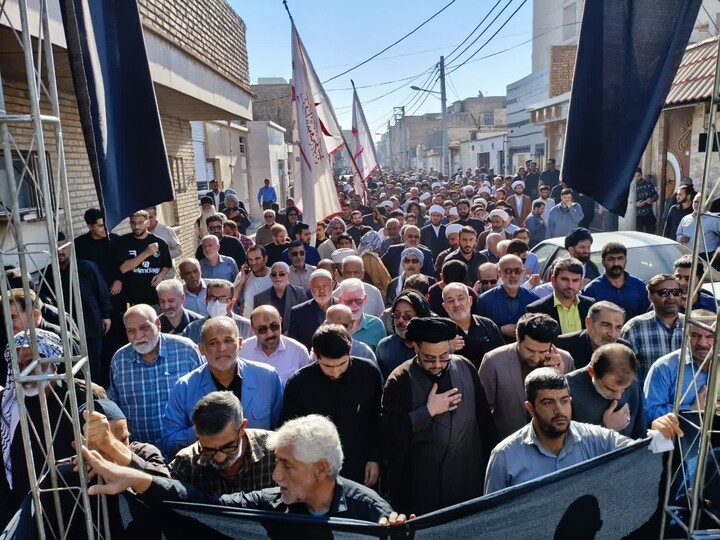 آیین تشییع و تدفین مؤسس مدرسه علمیه امام جعفرصادق(ع) در اهواز