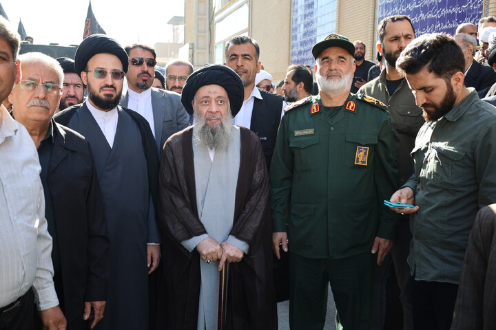 آیین تشییع و تدفین مؤسس مدرسه علمیه امام جعفرصادق(ع) در اهواز