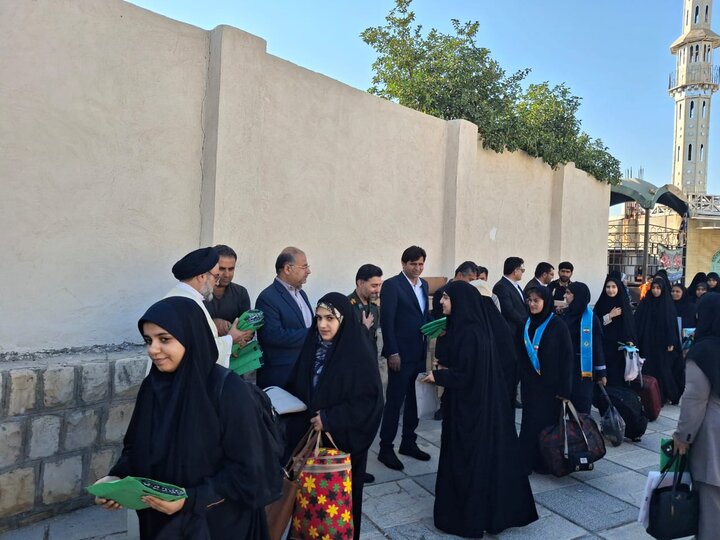 تصاویر/ اعزام دانش آموزان دختر شهرستان جم به اردوی راهیان نور مناطق جنوب