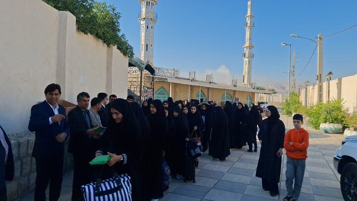 تصاویر/ اعزام دانش آموزان دختر شهرستان جم به اردوی راهیان نور مناطق جنوب