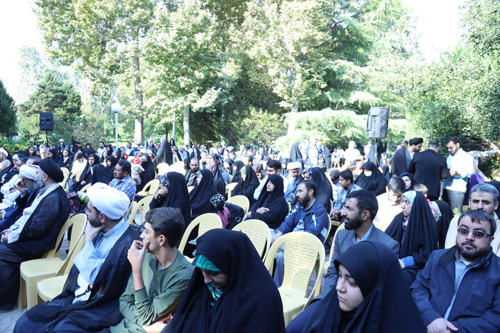 تصاویر|همایش پیاده روی رهروان ولایت ۴ در باغ گلهای اصفهان