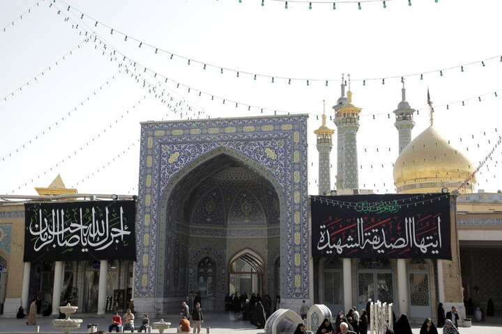 حرم بانوی کرامت آماده اقامه عزای حضرت زهرا(س) شد