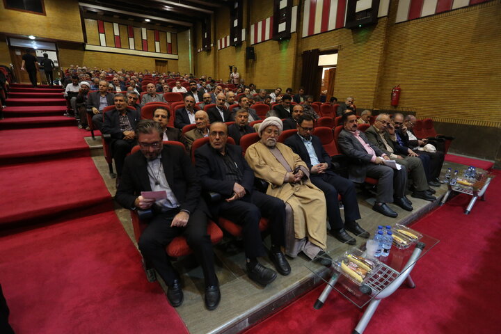 تصاویر/ گردهمایی اساتید بسیجی استان اصفهان و اختتامیه سومین جشنواره استانی شهید چمران