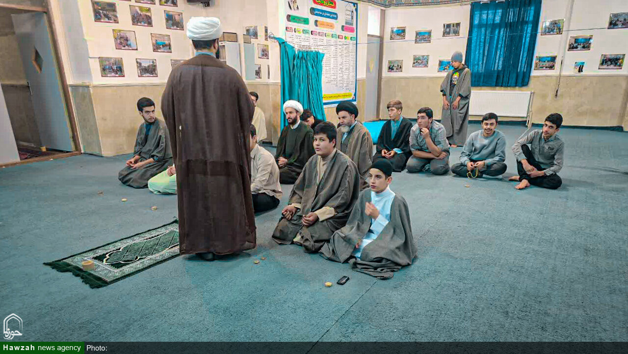 بازدید قائم‌مقام حوزه علمیه استان همدان از مدرسه علمیه امیرالمؤمنین(ع) شهرستان قروه درگزین+تصاویر