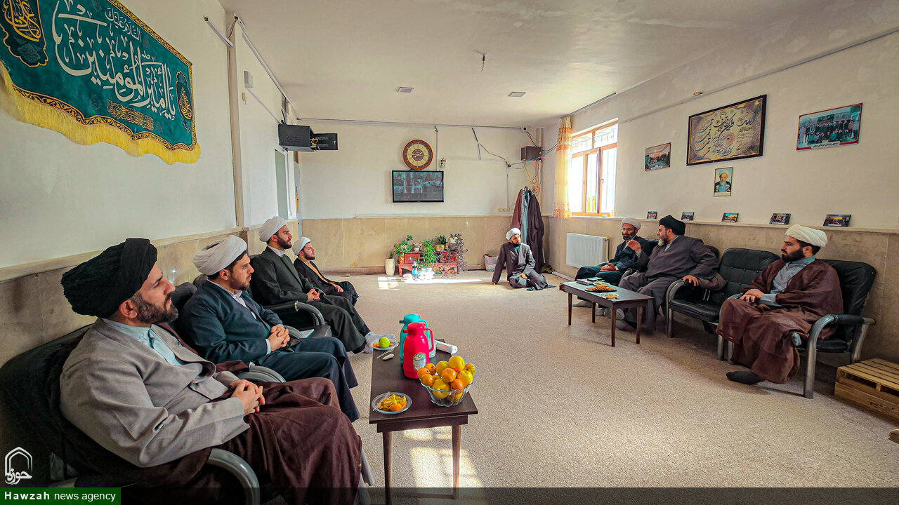 بازدید قائم‌مقام حوزه علمیه همدان از مدرسه علمیه امیرالمؤمنین(ع) شهرستان قروه درگزین+تصاویر