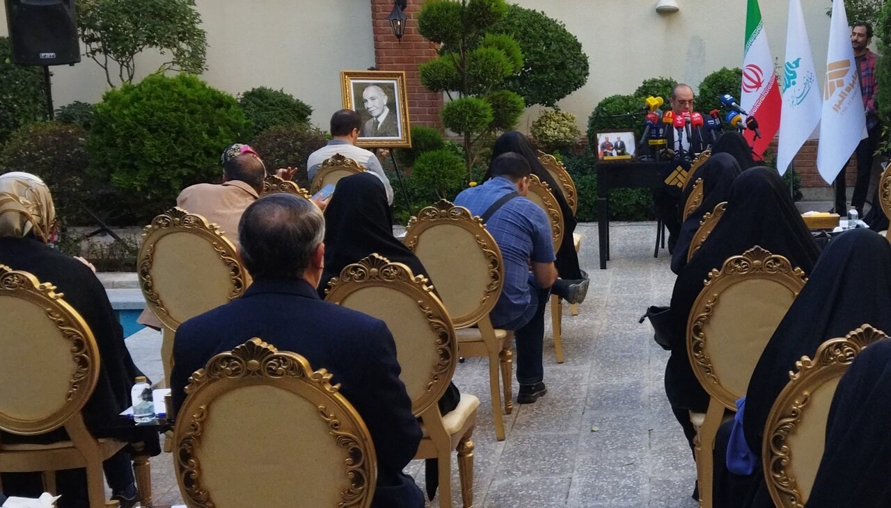 تصاویر/ نشست خبری همایش ملی دانش آموزی شصت و سومین سال جایزه البرز